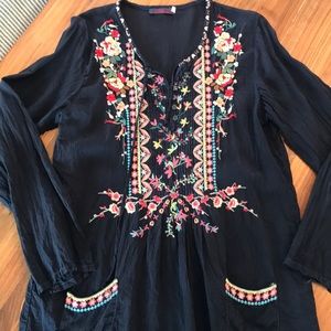 SALE🎉🎉Johnny Was M tunic